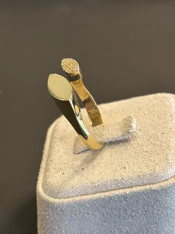 טבעת זהב צהוב עיצוב מודרני 14K